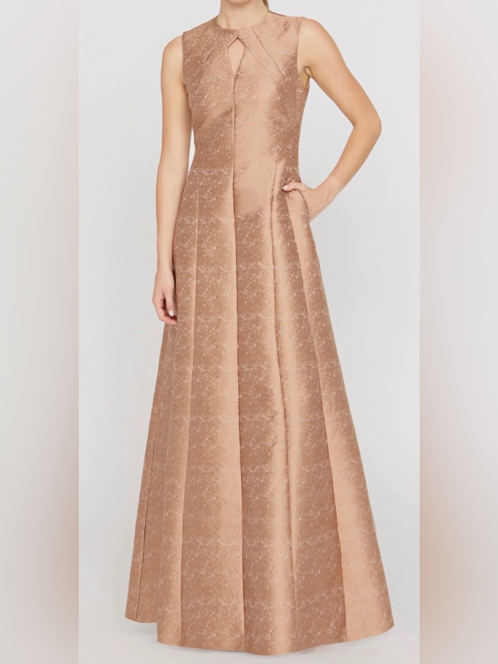 Kay Unger Gabriella Jacquard Gown, NWT, gold